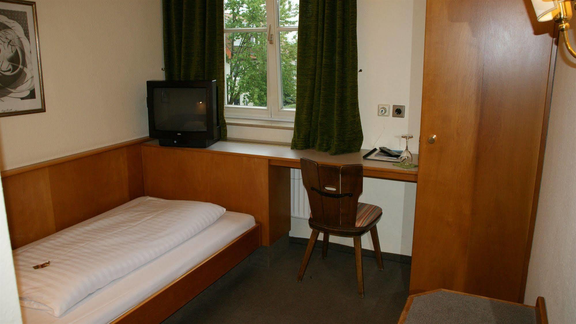 Hotel Engel Ulm Ngoại thất bức ảnh